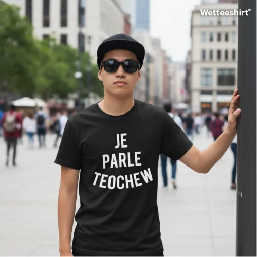 Unisex black short sleeve T-shirt with bold white “Je Parle Teochew” slogan, witty Singapore streetwear by Wet Tee Shirt®