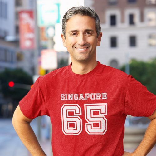 mockup-of-a-middle-aged-man-with-a-heathered-t-shirt-standing-on-the-street.jpg