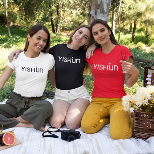 t-shirt-mockup-of-three-friends-at-a-picnic.jpg